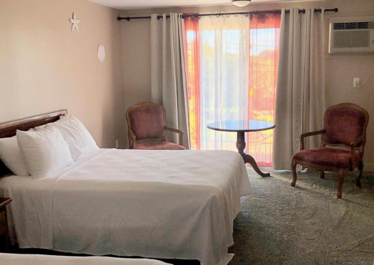 Sands Of Time Motor Inn & Harbor House Woods Hole Extérieur photo