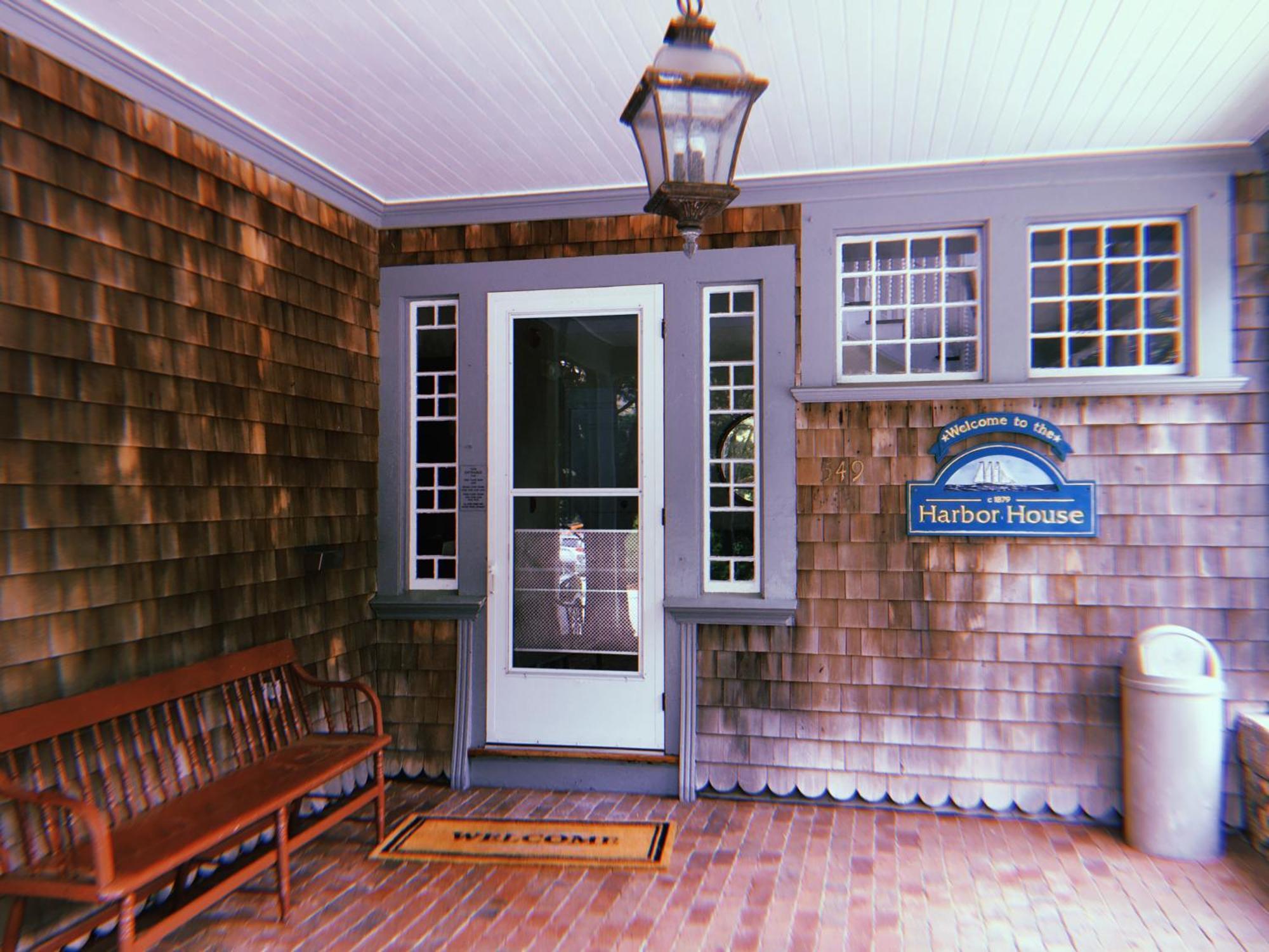 Sands Of Time Motor Inn & Harbor House Woods Hole Extérieur photo