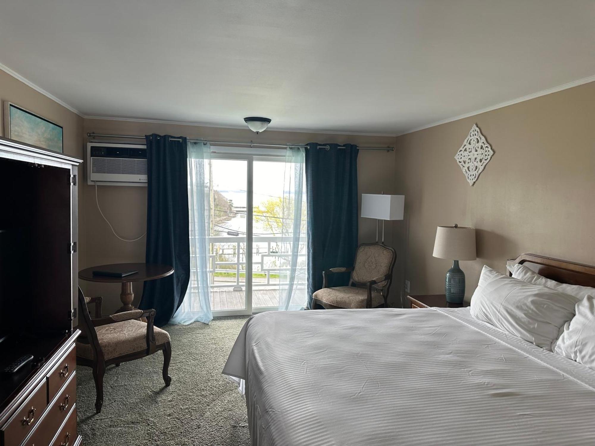 Sands Of Time Motor Inn & Harbor House Woods Hole Extérieur photo