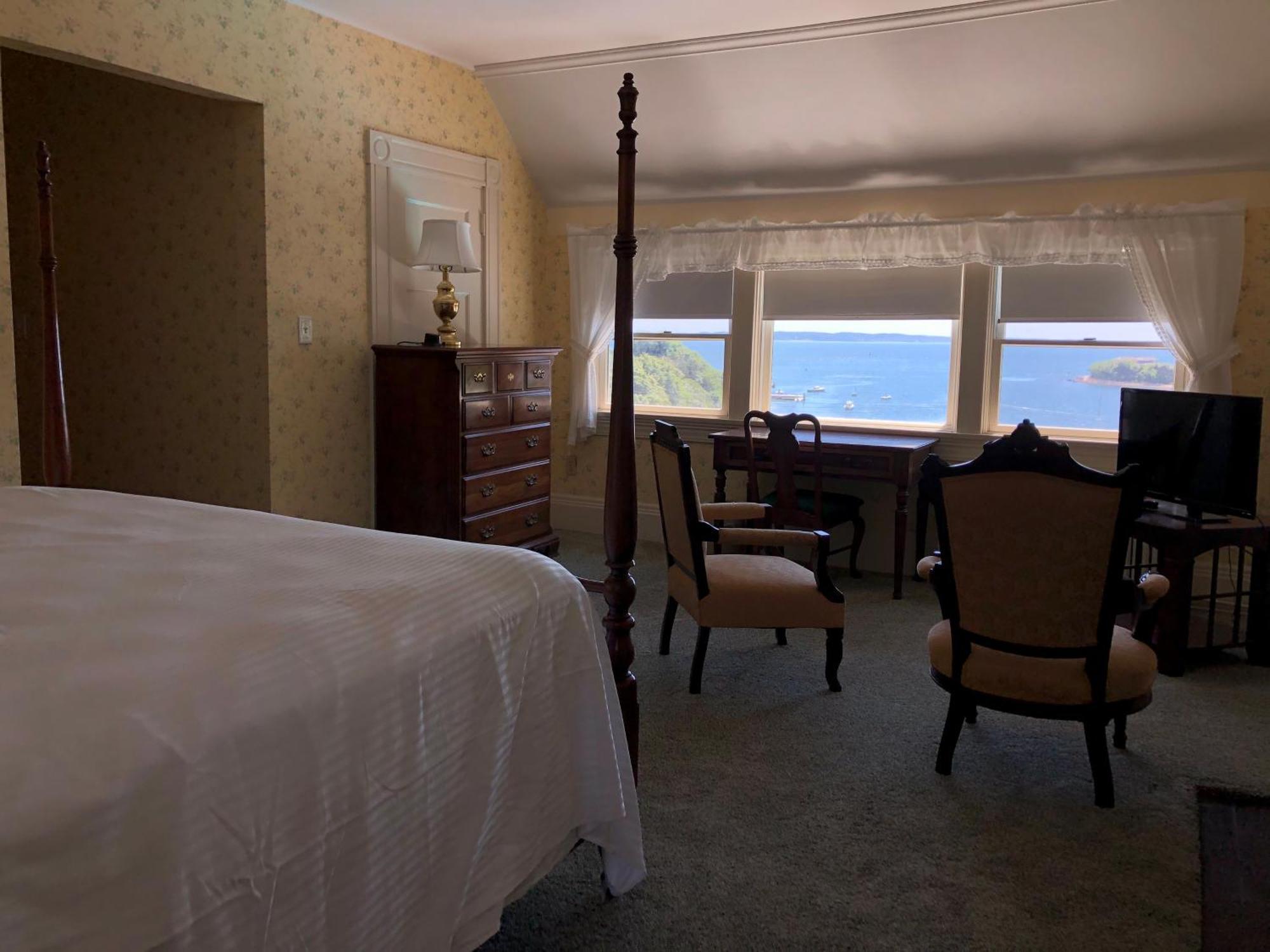 Sands Of Time Motor Inn & Harbor House Woods Hole Extérieur photo
