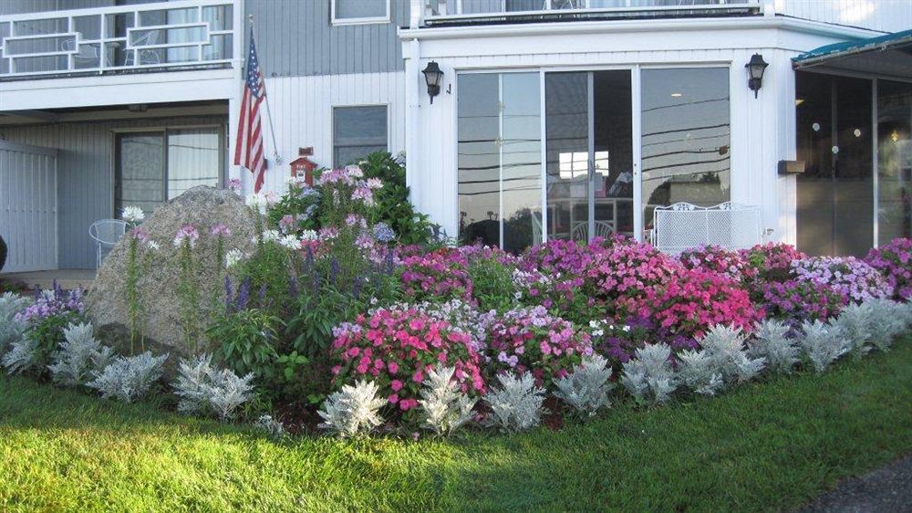 Sands Of Time Motor Inn & Harbor House Woods Hole Extérieur photo